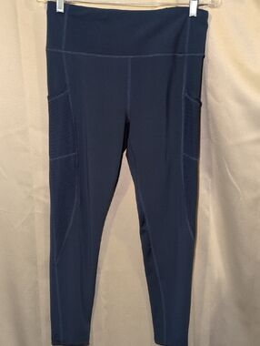 High-Rise Navy Leggings with Side Mesh Pockets